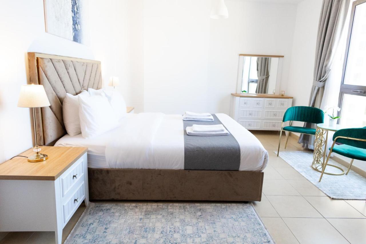 Happy Season - Jbr Apartments, Beach Front, Top Furnished Apartment Dubai